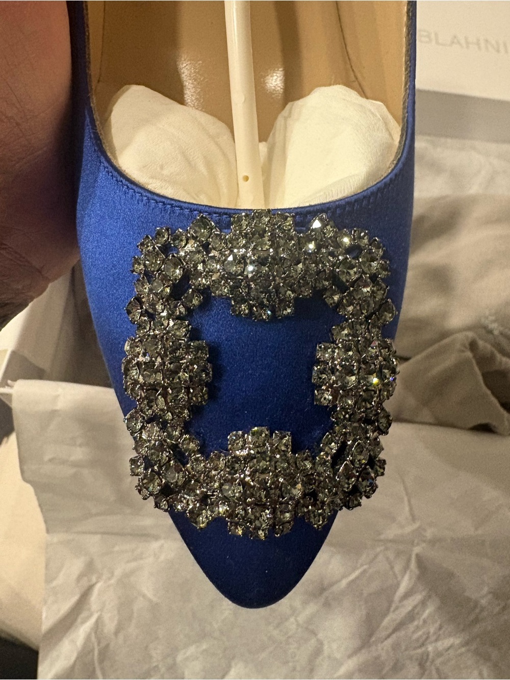 Manolo Blahnik Blue Satin Hangisi Shoe Box Label - Picture 6 of 8